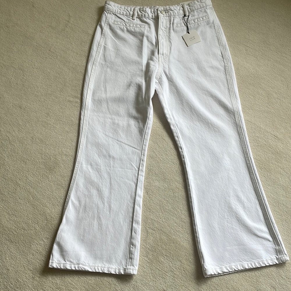 NWT ZARA white mid- rise flares size 10